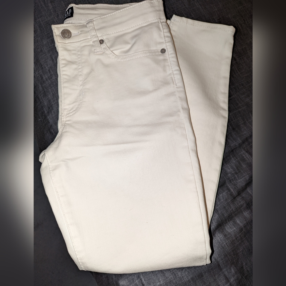 NWT GAP Denim Jegging